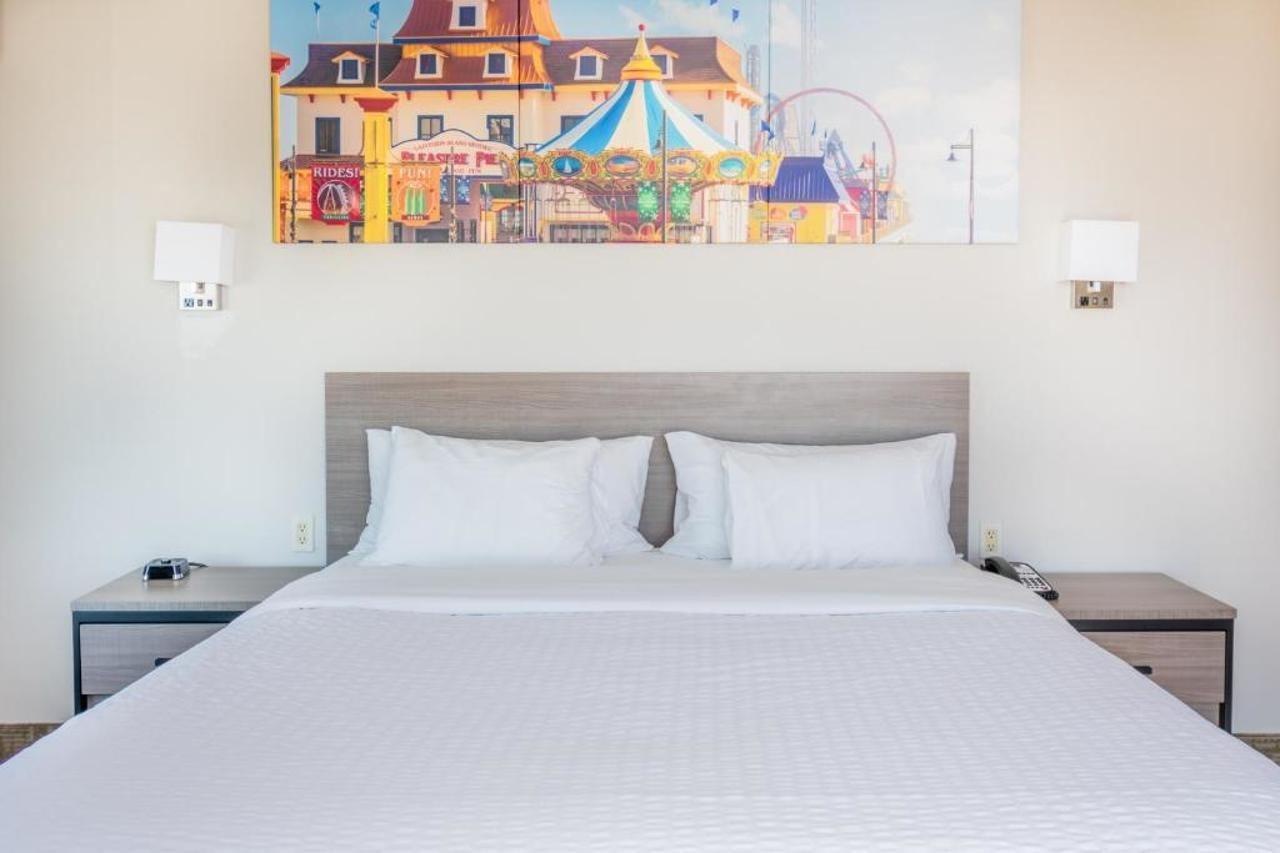 Clarion Pointe Galveston Seawall Exterior photo